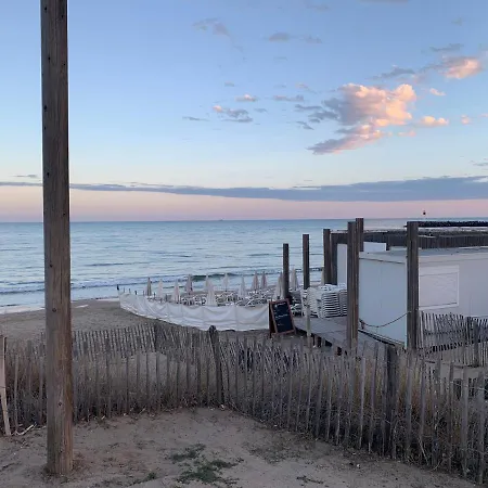 Studio vue sur mer camp naturiste *